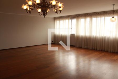 Apartamento à venda com 246m², 4 quartos e 2 vagasSala