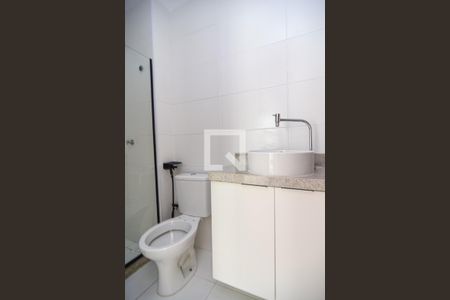 Apartamento à venda com 63m², 2 quartos e 1 vaga Apartamento à venda com 63m², 2 quartos e 1 vagaBanheiro Social