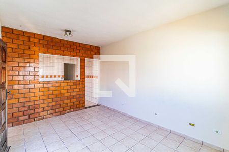 Sala de casa para alugar com 2 quartos, 125m² em Jardim Ouro Preto, São Paulo