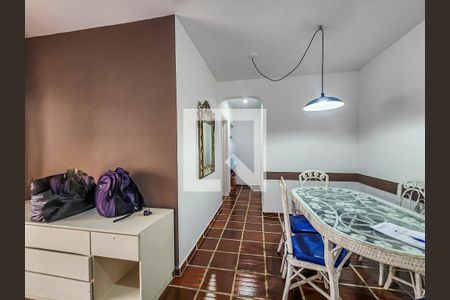 Sala de apartamento para alugar com 2 quartos, 120m² em Jardim Las Palmas, Guarujá