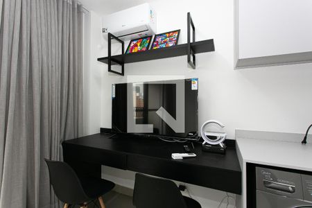 Studio - Mesa e Cadeiras de kitnet/studio para alugar com 1 quarto, 29m² em Pinheiros, São Paulo