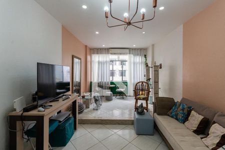 Apartamento à venda com 128m², 3 quartos e 1 vagaSala