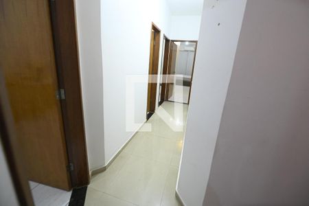 Corredor  de casa para alugar com 3 quartos, 120m² em Parque Anhanguera, Goiânia