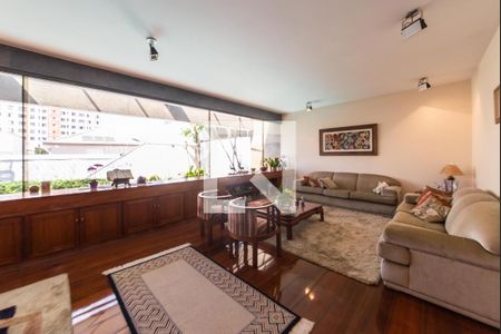 Sala de casa à venda com 4 quartos, 550m² em Jardim da Saúde, São Paulo