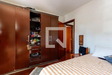 Casa à venda com 290m², 3 quartos e 2 vagas Casa à venda com 290m², 3 quartos e 2 vagasQuarto 2