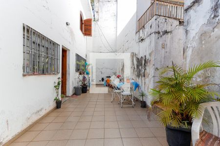 Casa à venda com 290m², 3 quartos e 2 vagas Casa à venda com 290m², 3 quartos e 2 vagasQuintal e Área de Serviço
