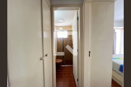 Corredor de apartamento para alugar com 1 quarto, 46m² em Vila Clementino, São Paulo