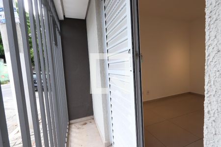 Varanda de kitnet/studio para alugar com 1 quarto, 28m² em Vila Independencia, São Paulo