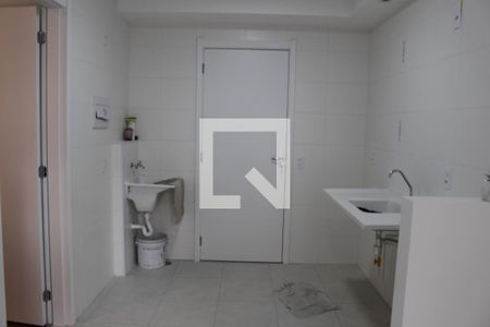cozinha de apartamento para alugar com 1 quarto, 28m² em Vila Ema, São Paulo