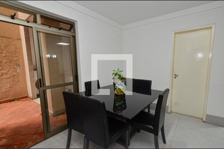 Sala de apartamento à venda com 3 quartos, 192m² em Santo Antônio, Belo Horizonte