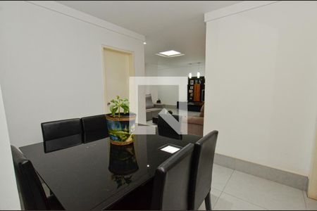 Sala de apartamento à venda com 3 quartos, 192m² em Santo Antônio, Belo Horizonte