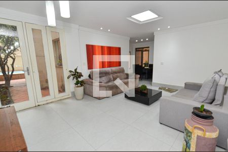 Sala de apartamento à venda com 3 quartos, 192m² em Santo Antônio, Belo Horizonte