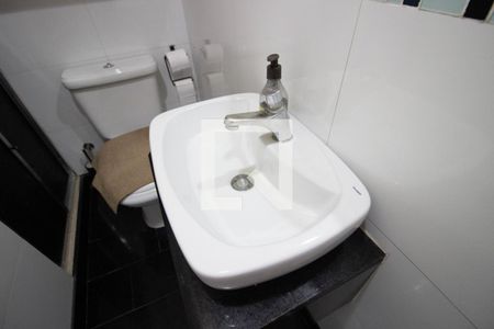 Lavabo de casa à venda com 2 quartos, 150m² em Conjunto Residencial José Bonifácio, São Paulo