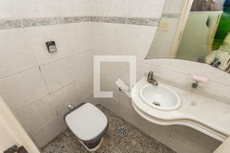 Lavabo de casa para alugar com 3 quartos, 500m² em Cursino, São Paulo