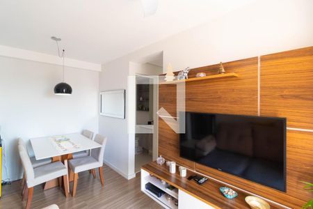 Salas de apartamento à venda com 2 quartos, 57m² em Vila Satúrnia, Campinas