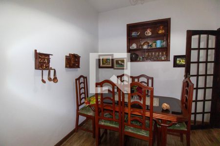 Casa de Condomínio à venda com 3 quartos, 200m² em Santa Rosa, Niterói