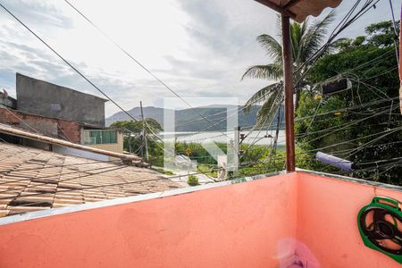 Varanda de casa à venda com 1 quarto, 70m² em Marazul, Niterói