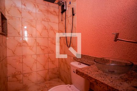 Banheiro de casa à venda com 1 quarto, 70m² em Marazul, Niterói