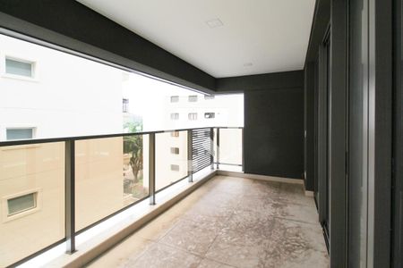 Varanda  de apartamento à venda com 2 quartos, 70m² em Vila Nova Conceição, São Paulo