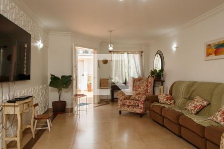 Sala de casa para alugar com 4 quartos, 300m² em Jardim Leonor Mendes de Barros, São Paulo