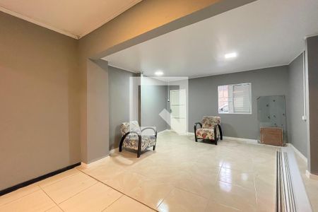 Sala 2 de casa para alugar com 2 quartos, 160m² em Protásio Alves, Porto Alegre