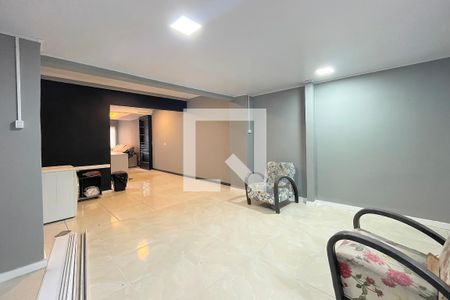 Sala 2 de casa para alugar com 2 quartos, 160m² em Protásio Alves, Porto Alegre