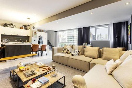 Apartamento à venda com 2 quartos, 230m² em Moema, São Paulo