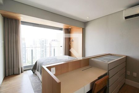 Apartamento à venda com 2 quartos, 168m² em Vila Nova Conceição, São Paulo