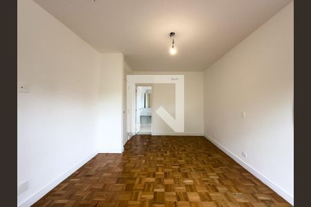 Casa à venda com 5 quartos, 410m² em Alto de Pinheiros, São Paulo