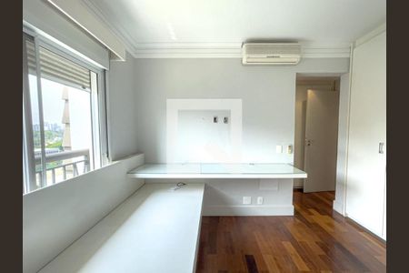 Apartamento à venda com 3 quartos, 375m² em Alto de Pinheiros, São Paulo