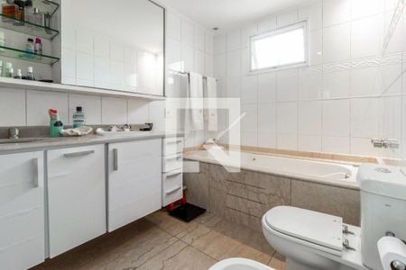 Apartamento à venda com 4 quartos, 220m² em Alto de Pinheiros, São Paulo