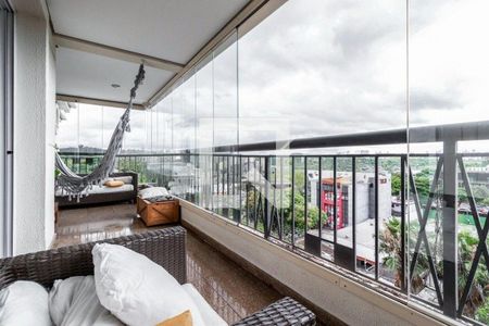 Apartamento à venda com 4 quartos, 220m² em Alto de Pinheiros, São Paulo