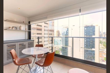 Apartamento à venda com 1 quarto, 53m² em Vila Nova Conceição, São Paulo