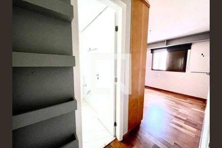 Apartamento à venda com 3 quartos, 157m² em Vila Nova Conceição, São Paulo