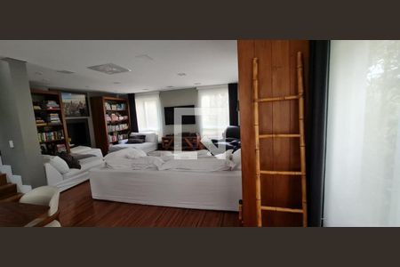 Casa à venda com 4 quartos, 340m² em Morumbi, São Paulo
