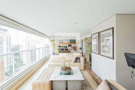 Apartamento à venda com 3 quartos, 335m² em Moema, São Paulo