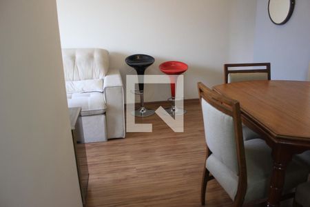 Sala de apartamento para alugar com 2 quartos, 55m² em Vila das Palmeiras, Guarulhos