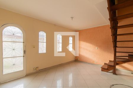 Sala de casa para alugar com 2 quartos, 160m² em Jardim Bom Clima, Guarulhos