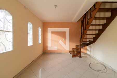 Sala de casa para alugar com 2 quartos, 160m² em Jardim Bom Clima, Guarulhos