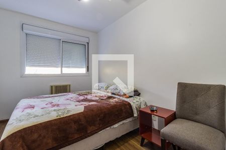 Dormitório 2 de apartamento para alugar com 3 quartos, 83m² em Vila Ipiranga, Porto Alegre