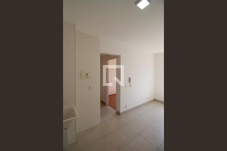 Apartamento para alugar com 32m², 2 quartos e sem vaga Apartamento para alugar com 32m², 2 quartos e sem vagaÁrea de Serviço