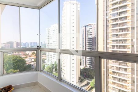 Varanda de apartamento para alugar com 2 quartos, 75m² em Indianópolis, São Paulo