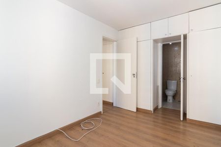 Suíte de apartamento para alugar com 2 quartos, 75m² em Indianópolis, São Paulo