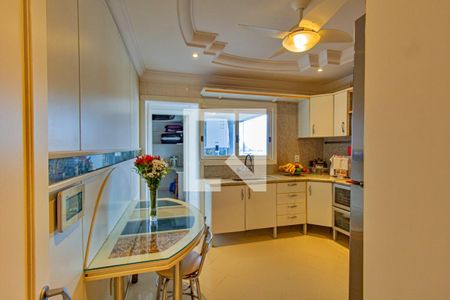 Apartamento à venda com 156m², 3 quartos e 2 vagas Apartamento à venda com 156m², 3 quartos e 2 vagasCozinha