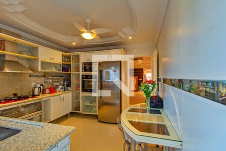 Apartamento à venda com 156m², 3 quartos e 2 vagas Apartamento à venda com 156m², 3 quartos e 2 vagasCozinha