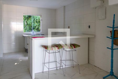 Cozinha de apartamento à venda com 3 quartos, 200m² em Itanhangá, Rio de Janeiro