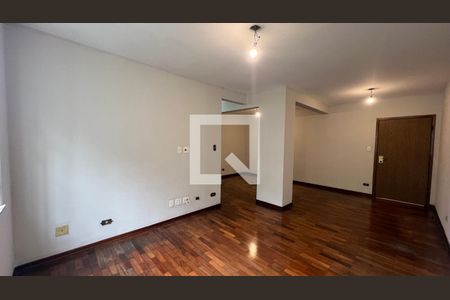 Sala  de apartamento à venda com 3 quartos, 124m² em Vila Romana, São Paulo