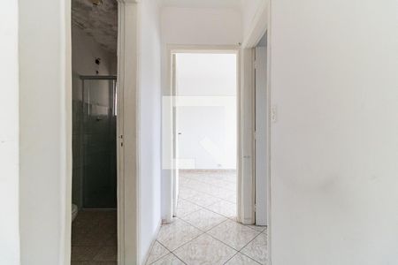 Corredor de apartamento para alugar com 2 quartos, 64m² em Jardim Patente, São Paulo