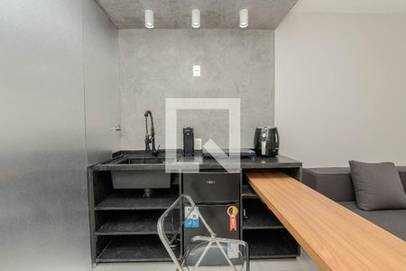 Sala/Cozinha de apartamento para alugar com 1 quarto, 25m² em Bela Vista, São Paulo