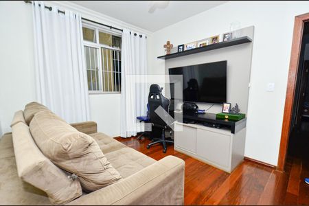 Sala de TV de apartamento à venda com 4 quartos, 115m² em Santo Antônio, Belo Horizonte